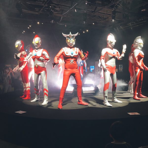 壮観、ウルトラマン集合